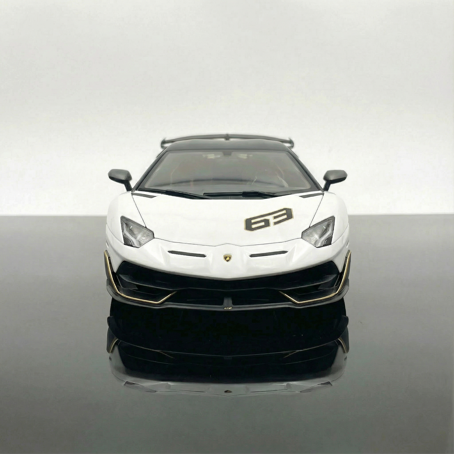 Lamborghini Aventador SVJ